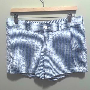 Gap shorts blue & white vertical striped Ladies size 8 stretch